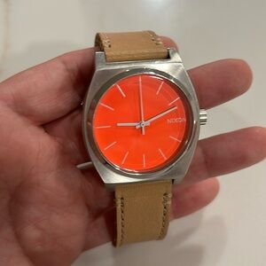 Nixon The Time Teller Watch